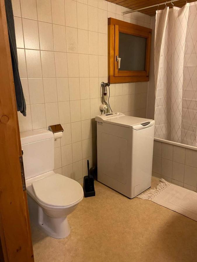Schoene Ferienwohnung Mit Seeblick ทูน ภายนอก รูปภาพ