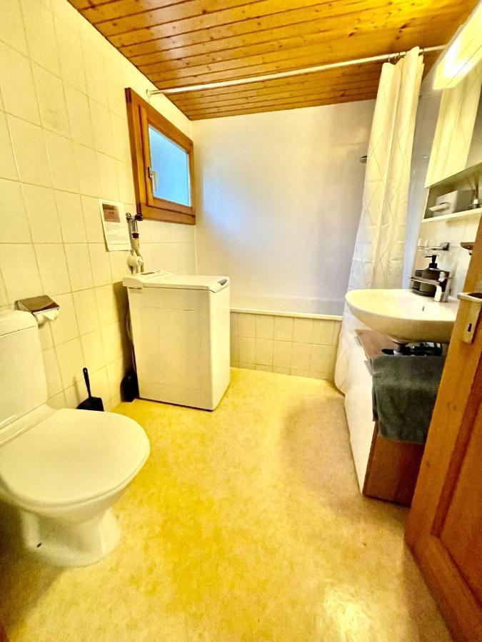 Schoene Ferienwohnung Mit Seeblick ทูน ภายนอก รูปภาพ